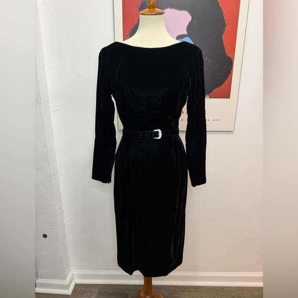 Vintage Dresses & Skirts - AMAZING 60’s Black Velvet Dress- Like New Condition